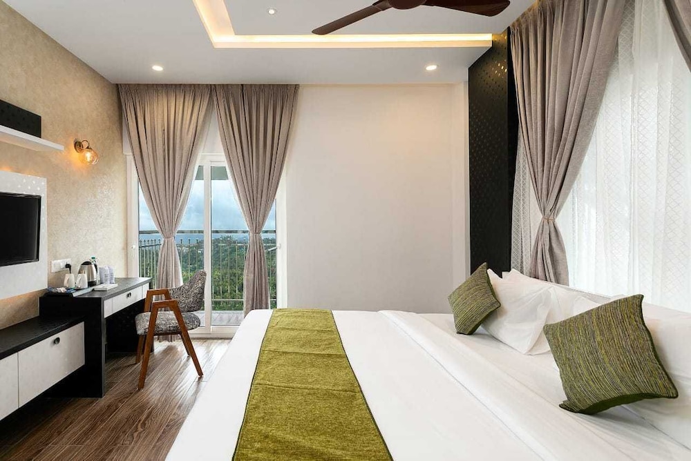 Executive Room - Photo 1