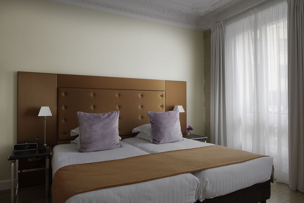 Superior Room, Mobility Accessible (Free soft minibar, chromecast) photo 2