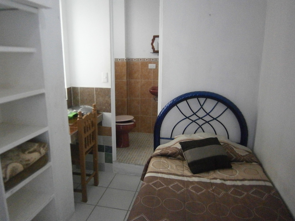 Basic Room, 1 Twin Bed, Ensuite photo 1