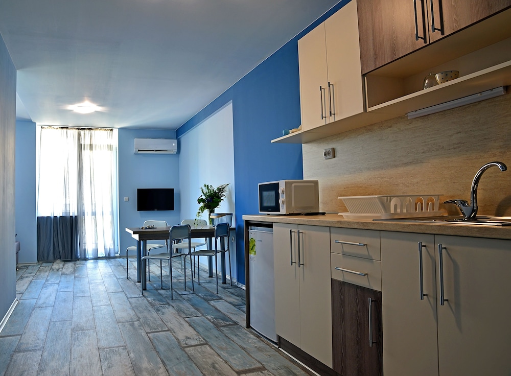 Blue Scene Apartment photo 2