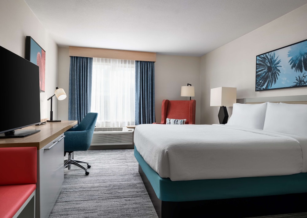 Standard Room, 1 King Bed with Sofa bed