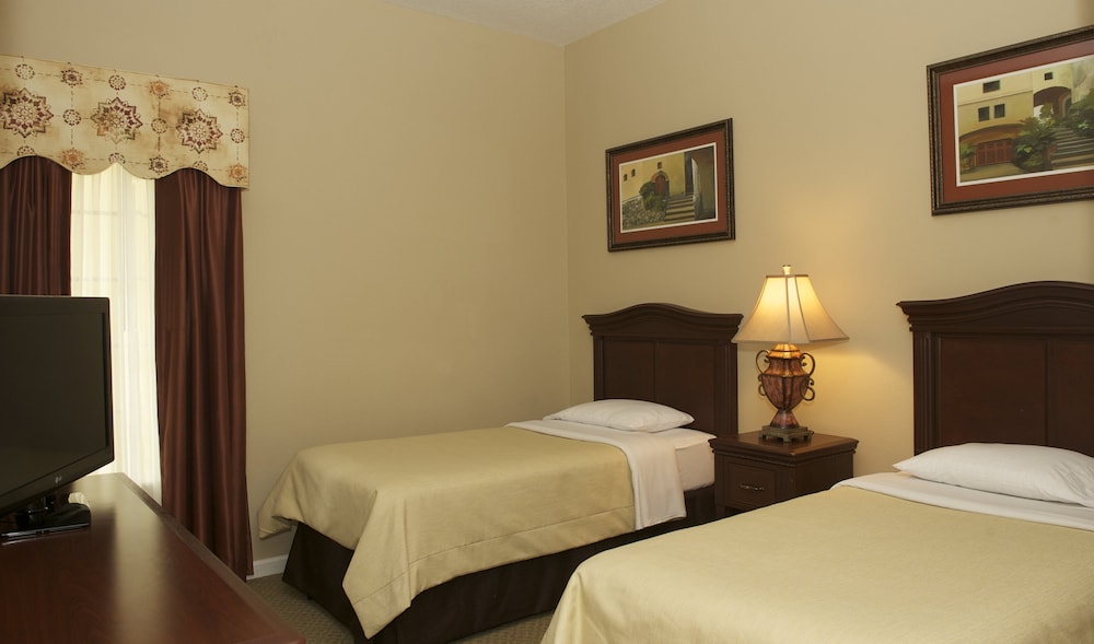 Superior Suite, 3 Bedrooms (3 Bathrooms)