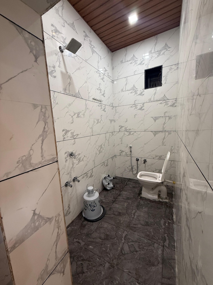 Family Triple Room, City View photo 2
