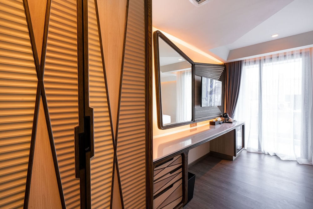 Premier Twin Bed Room - Photo 2