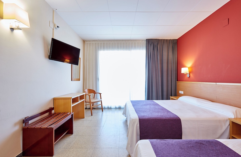 Economy Double Room, Balcony, Partial Ocean View (2 adults + 1 child)