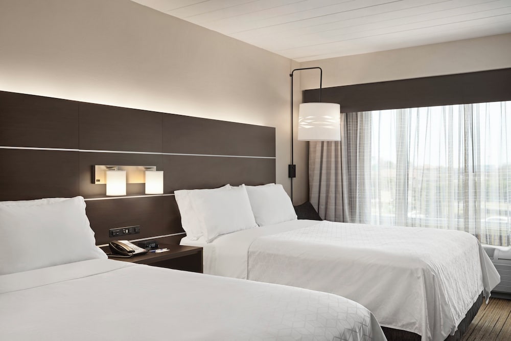 Suite, 2 Queen Beds - Photo 4