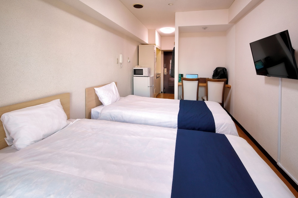 Economy Twin Room, Non Smoking photo 1