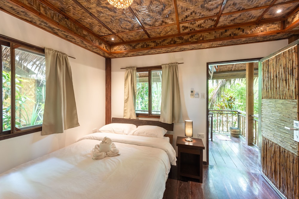 Queen Bungalows photo 3