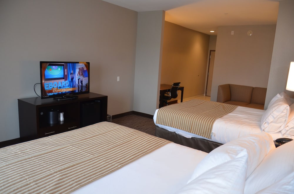 Standard Room, 2 Queen Beds (Extra Floor Space) photo 2
