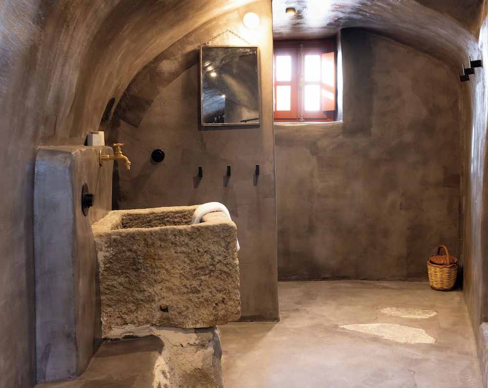 Superior Suite - Photo 2