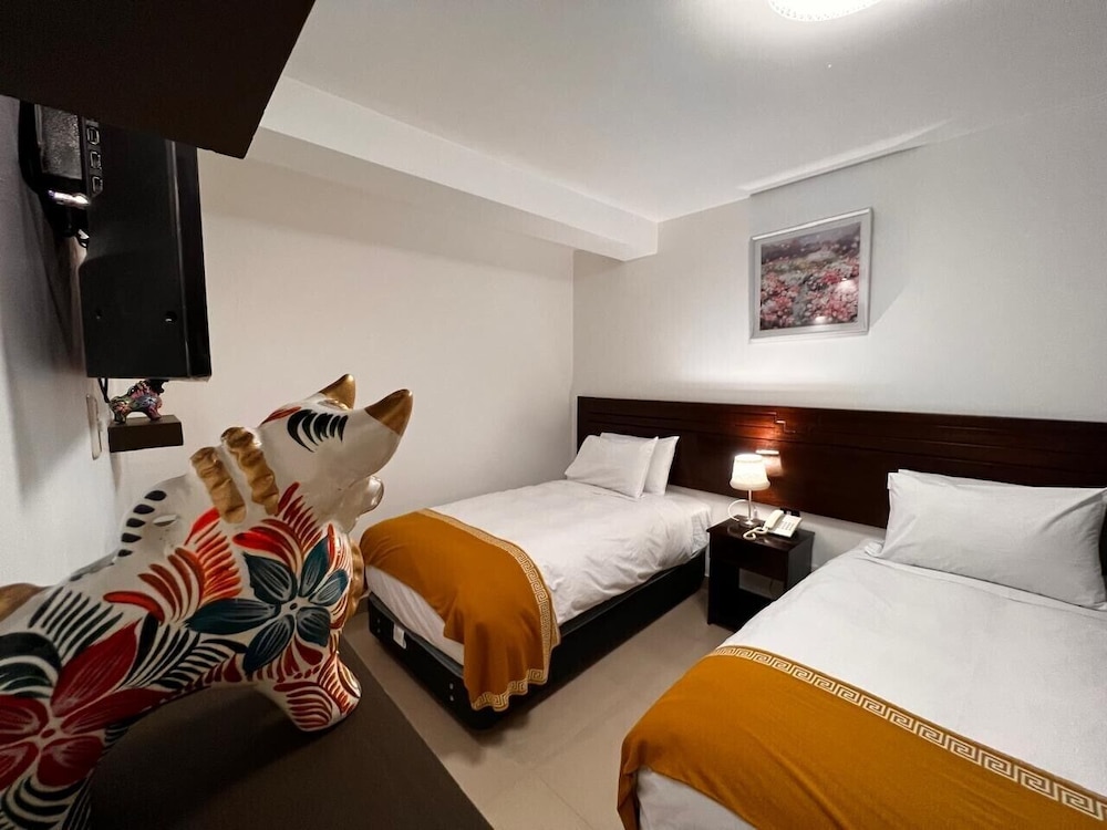 Basic Twin Room photo 1