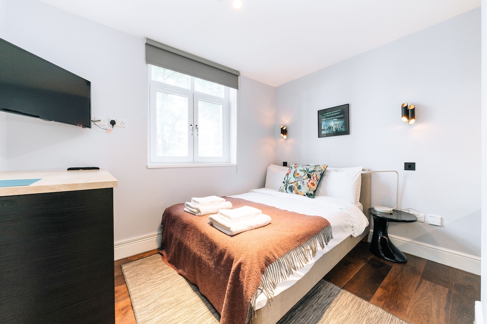 Small Double Room photo 1
