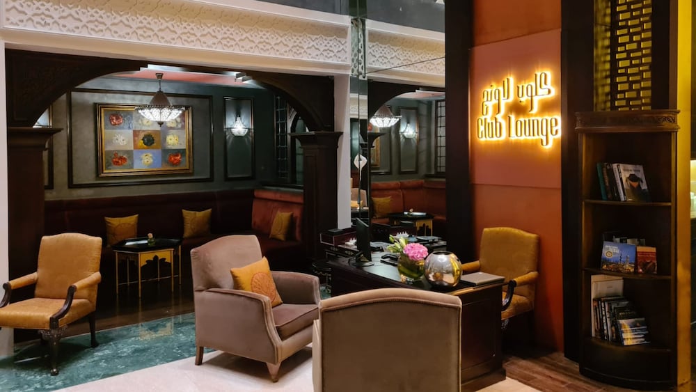 Club Family Room, balcony, Club Lounge access/benefits, afternoon tea, luxury spa facilities thumbnail 5