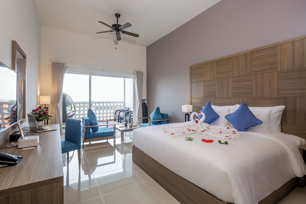 Deluxe Double or Twin Room photo 2