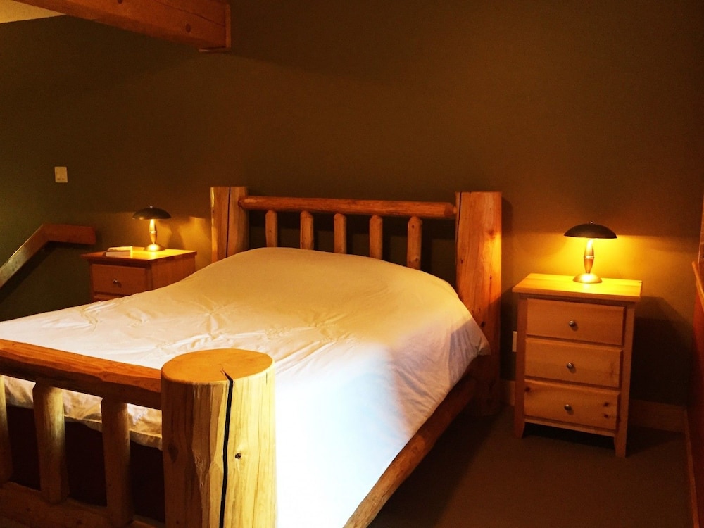Condo, 3 Bedrooms