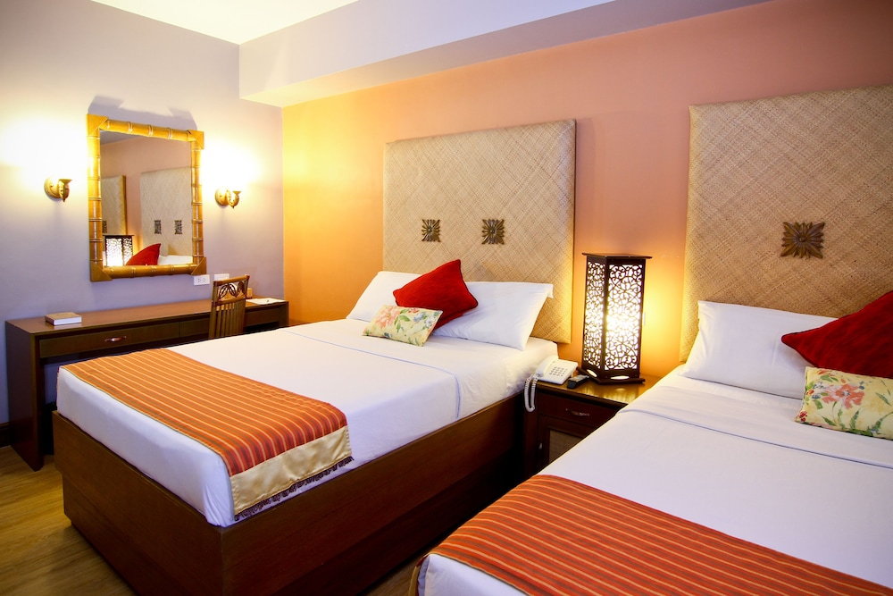 Deluxe Room - Photo 3