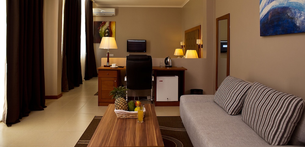 Studio Suite photo 2