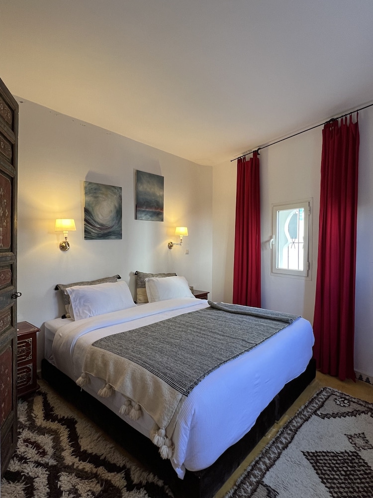 Jasmin (Chambre Familiale Double ou avec lits jumeaux) photo 3
