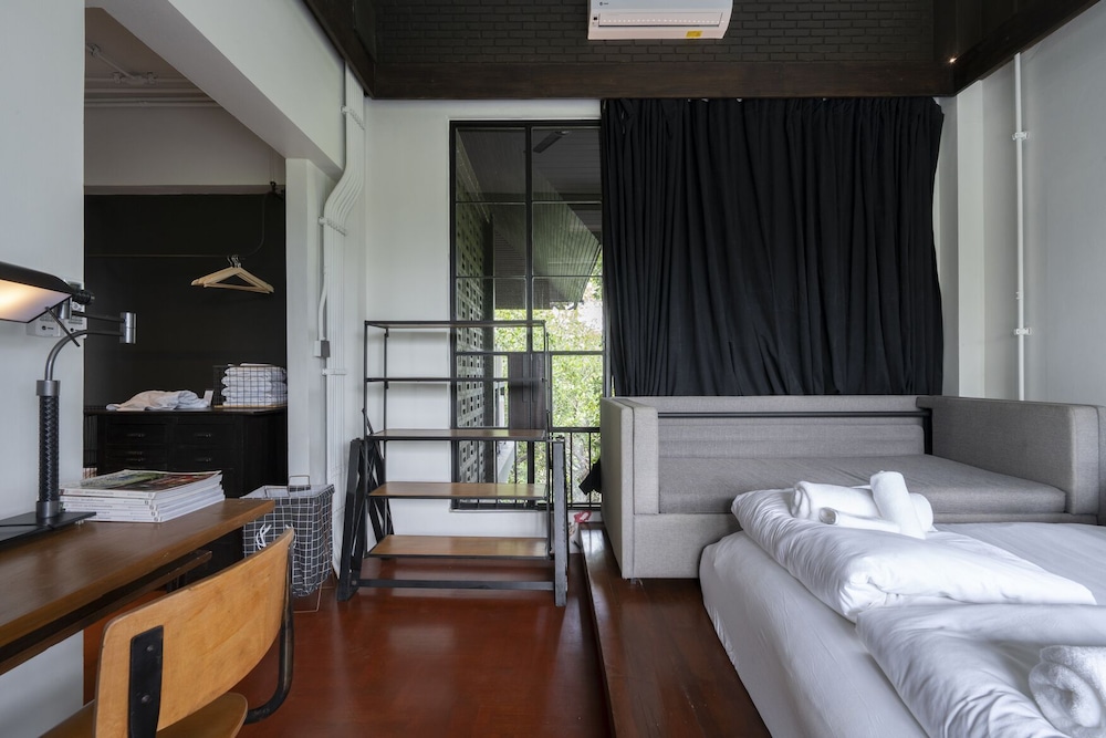 Five-Bedroom Pool Villa - Photo 48
