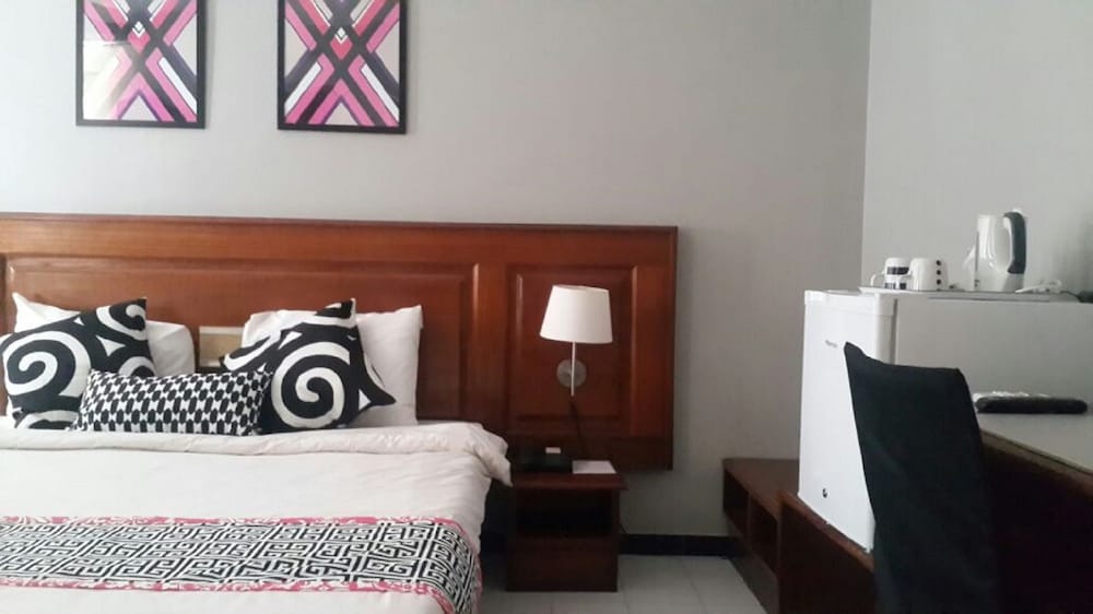 Double Room - Photo 11