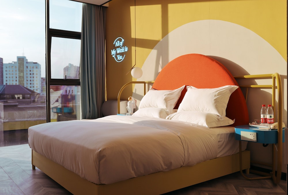 Design Double Room, Full Window photo 3