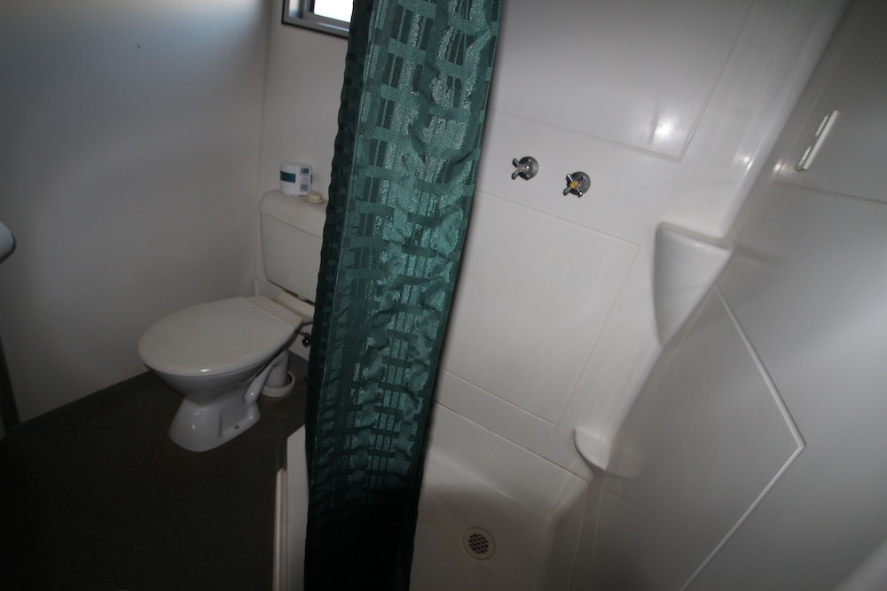 Economy Room photo 3