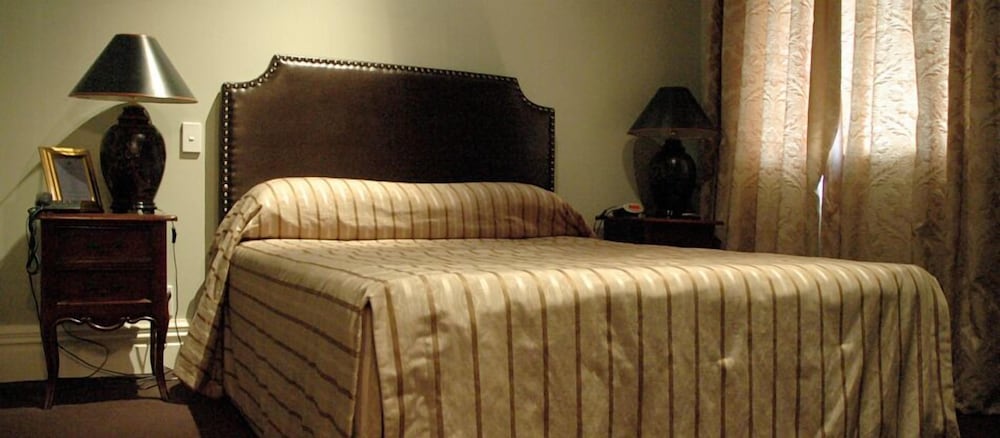 George Suite