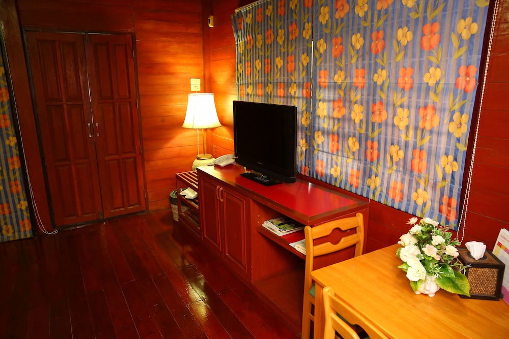 Bungalow (Thai House) photo 3