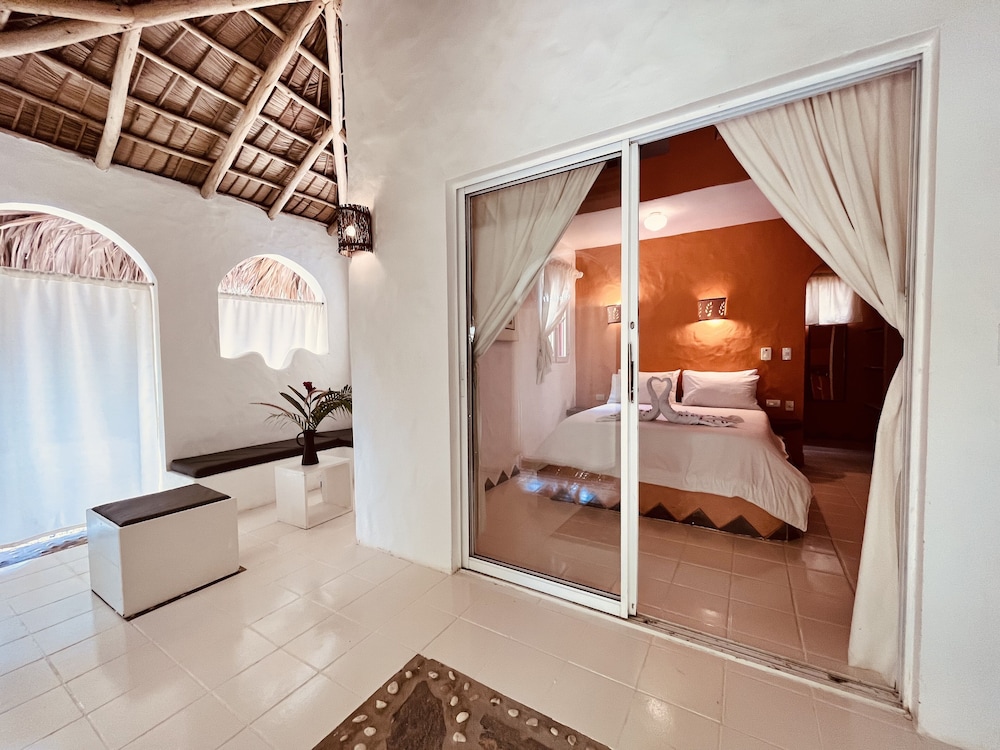 Deluxe Suite - Photo 2