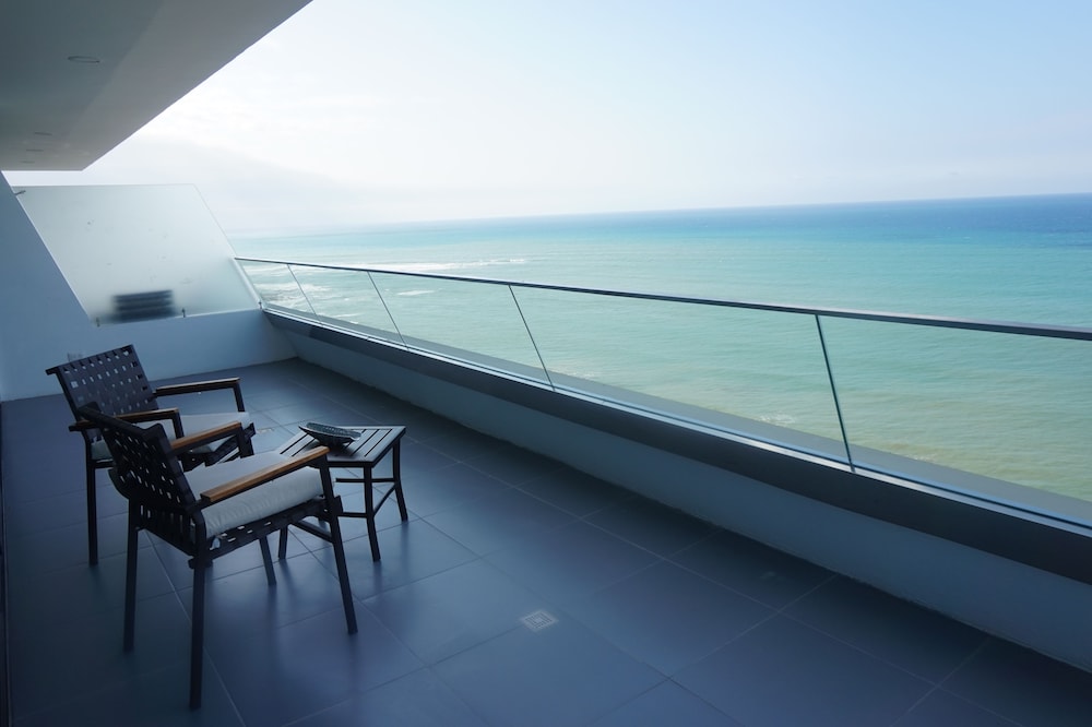 Premium Twin Room, Sea View photo 3