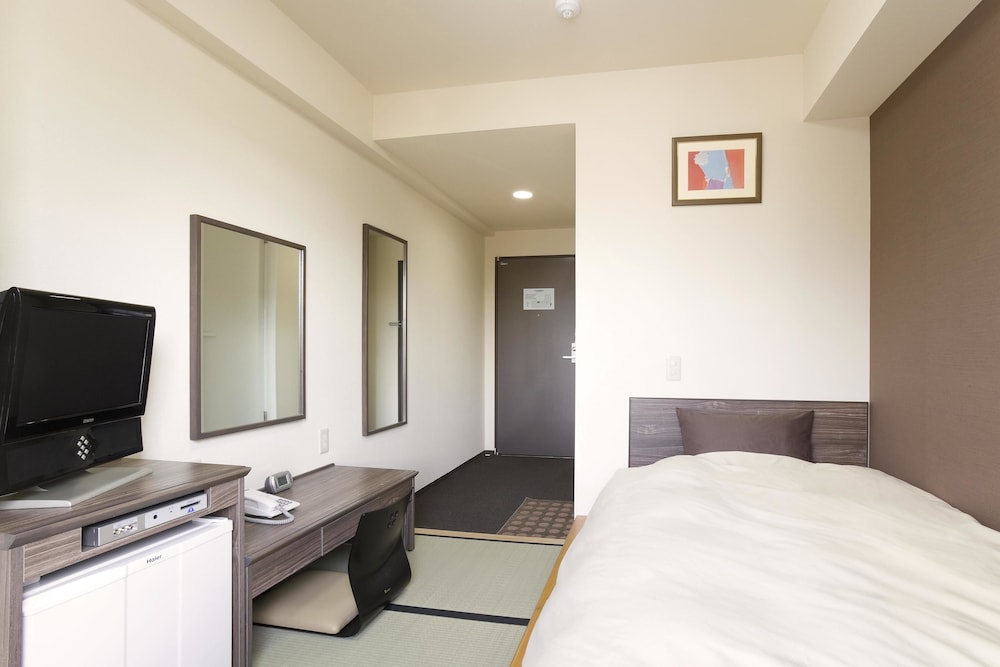 Japanese Western Style Single Room, Smoking
