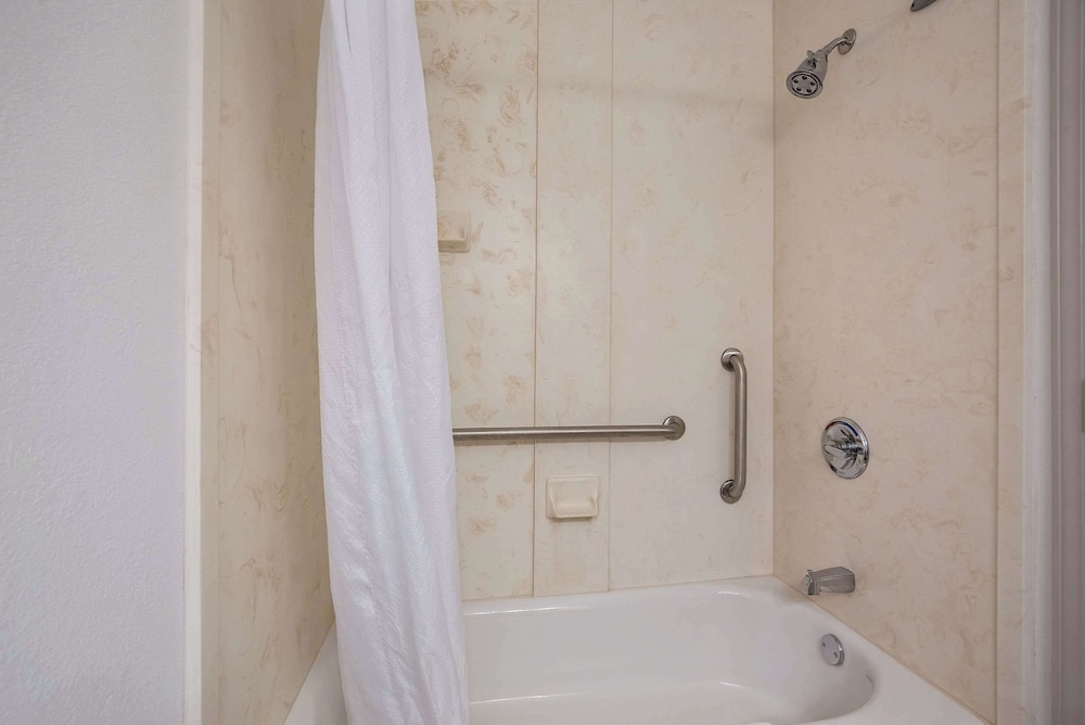 Suite, 1 Bedroom, Non Smoking - Photo 9