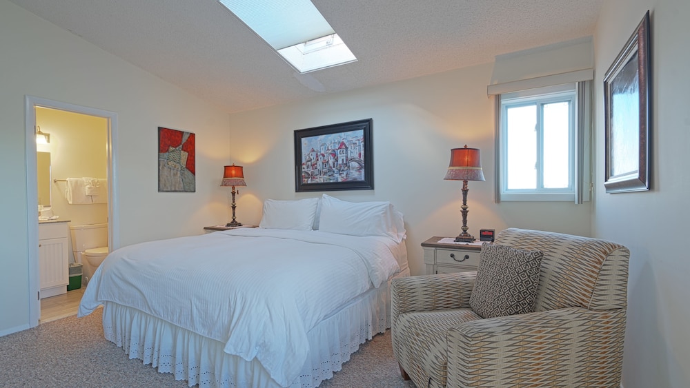Upper Two Bedroom Ocean View