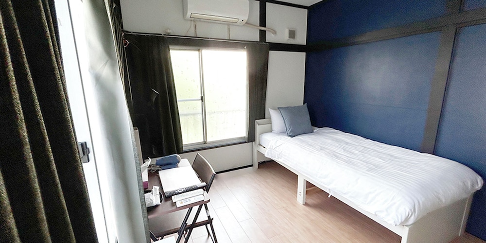 Basic Single Room, Non Smoking (204) photo 1