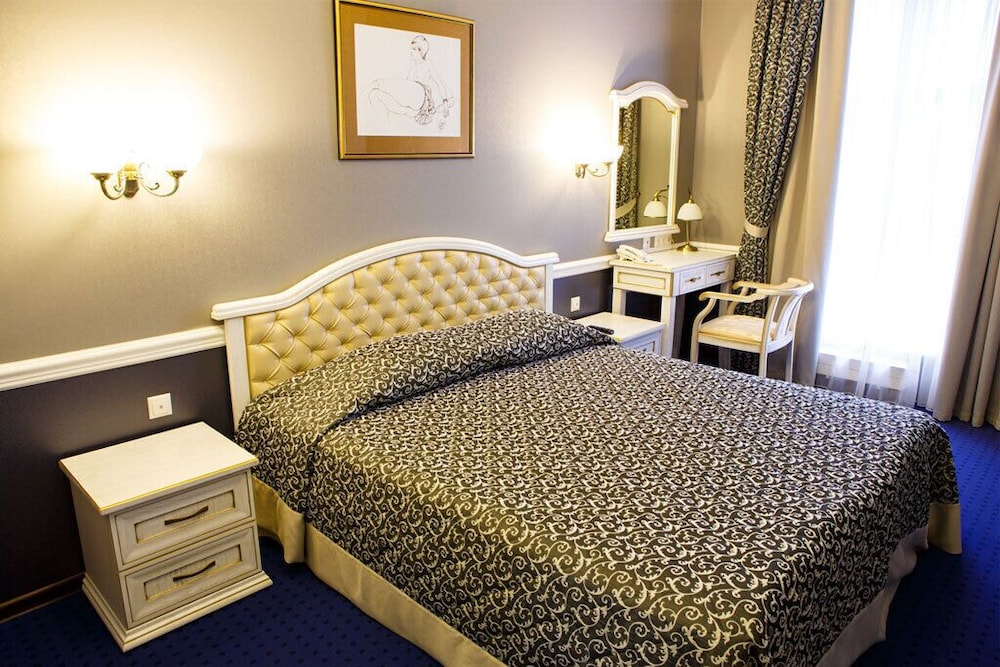 Comfort Suite (With Extra Sofa Bed) photo 1