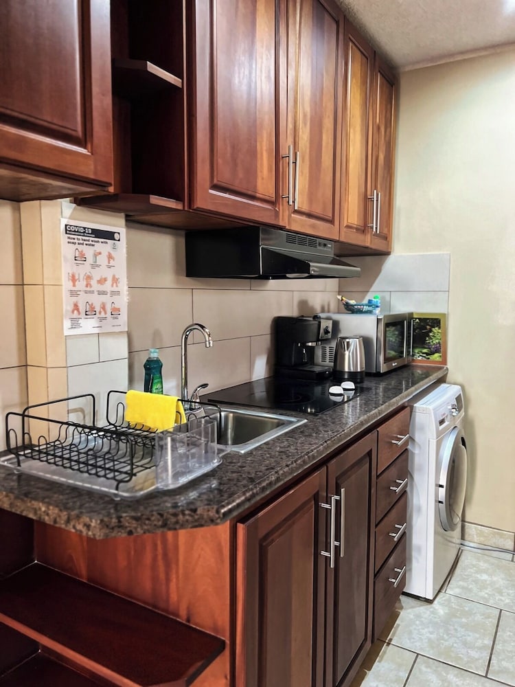Standard Studio Suite, 2 Double Beds, Non Smoking, Kitchenette photo 3