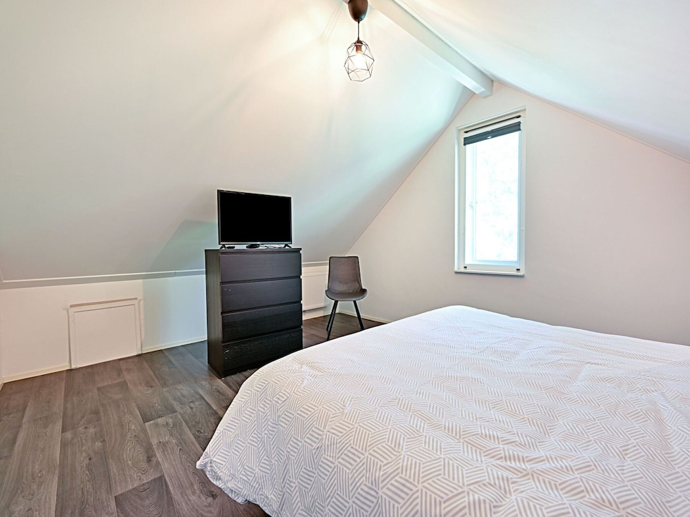 Classic House, 3 Bedrooms photo 3