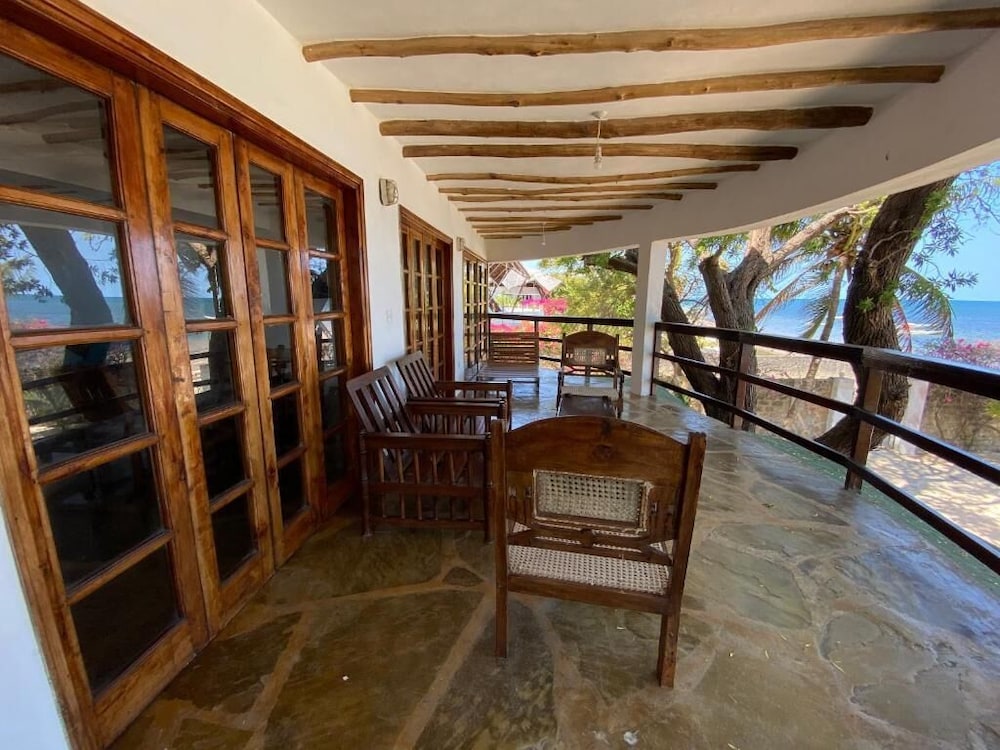 Deluxe Apartment, 2 Bedrooms, Ocean View, Beachfront photo 3