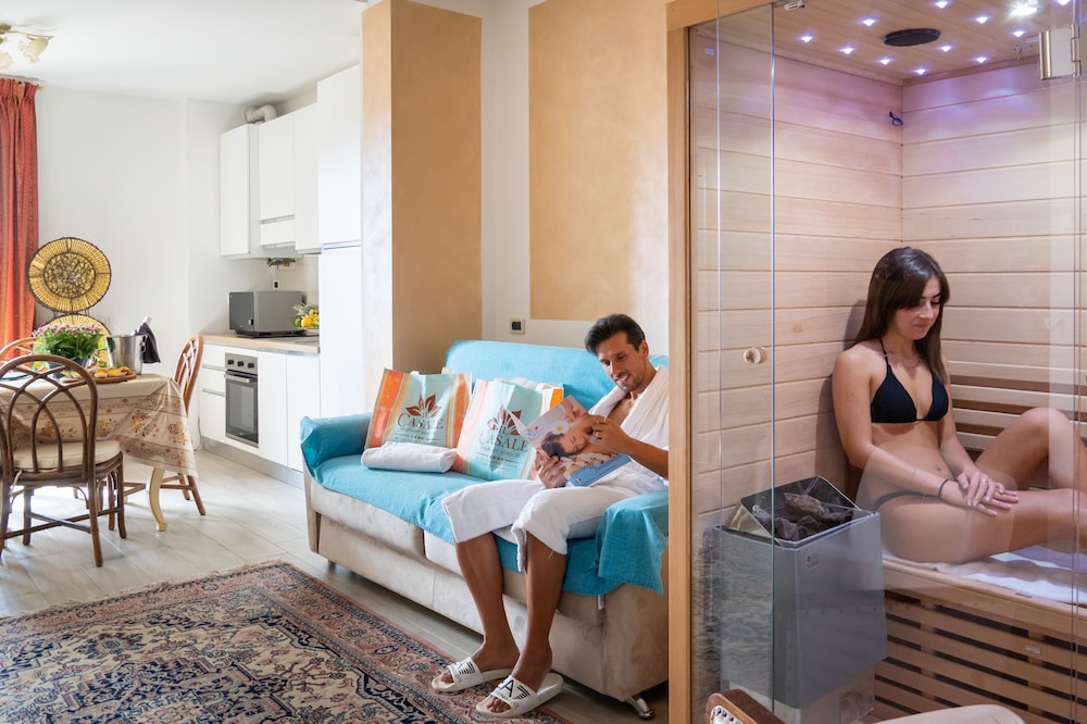 Luxury Condo photo 2
