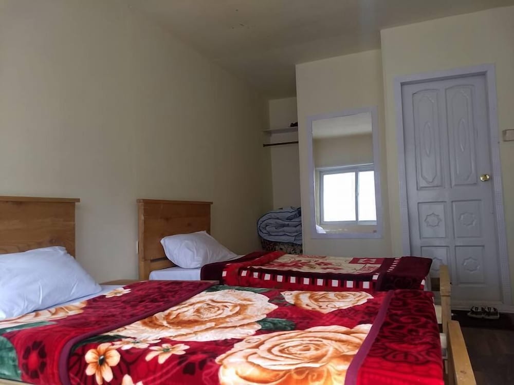 Deluxe Triple Room photo 3