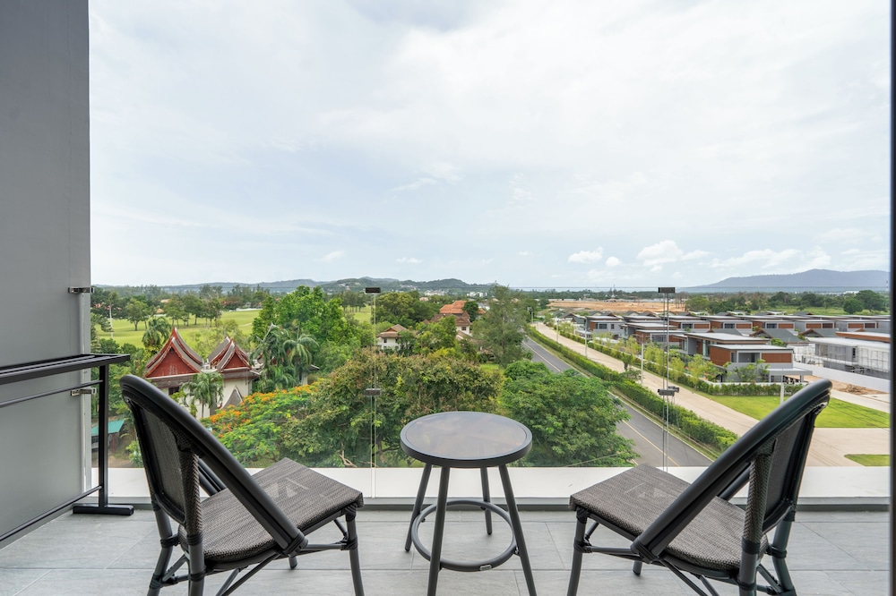 Duplex 2 Bedroom Suite Golf View - Photo 11