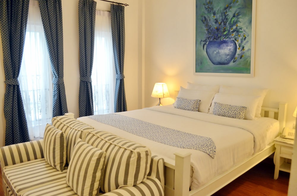Premium Deluxe 1 King, High Floor - Photo 3