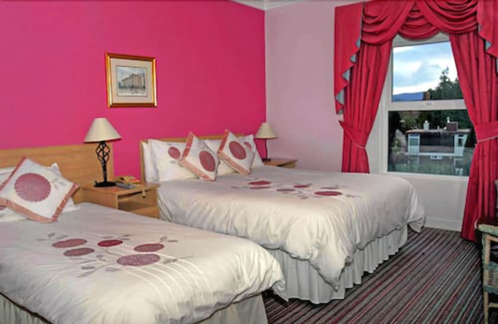 Triple Room (Double & Single Bed)