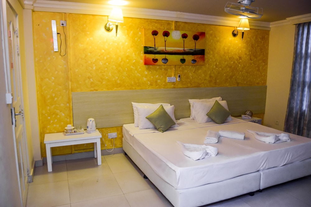 Deluxe Queen Room photo 2