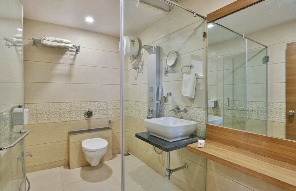 Diamond Room photo 2