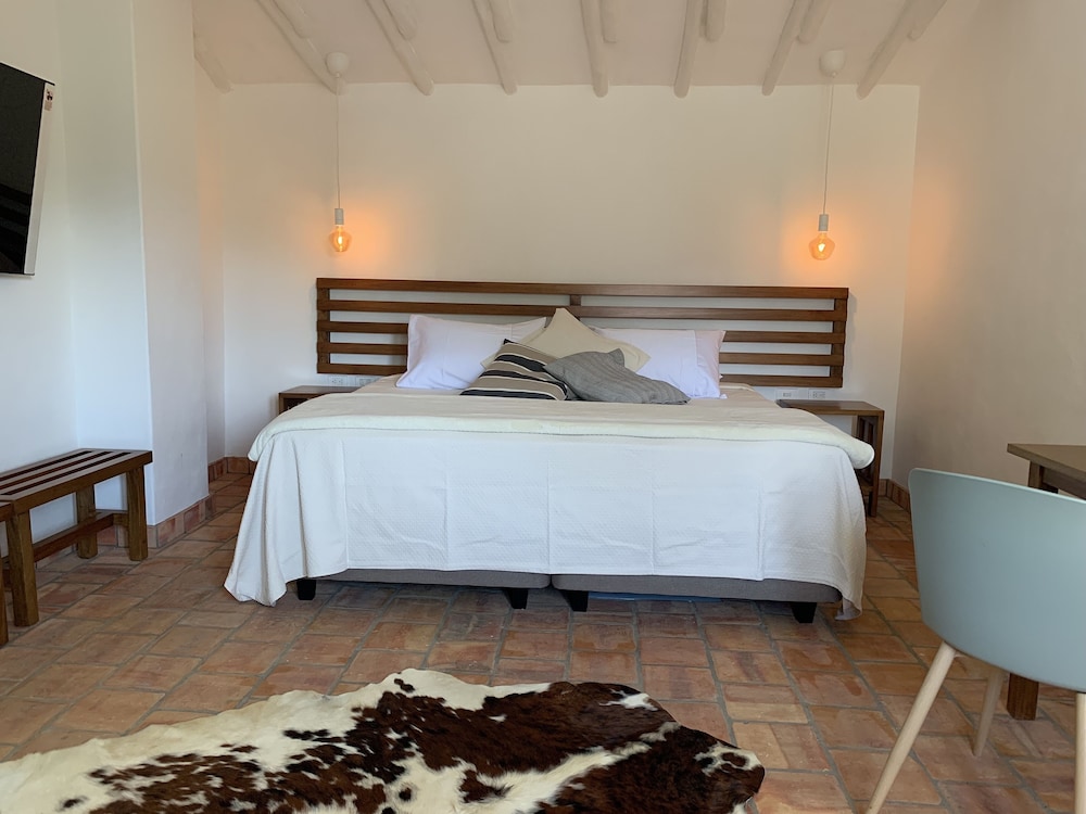 Junior Double or Twin Room, 1 King Bed, City View