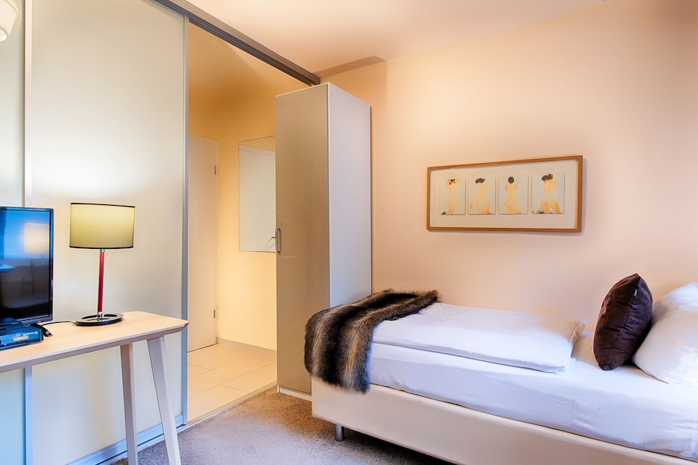 Comfort Single Room, 1 Large Twin Bed (2 large Single Bed)
