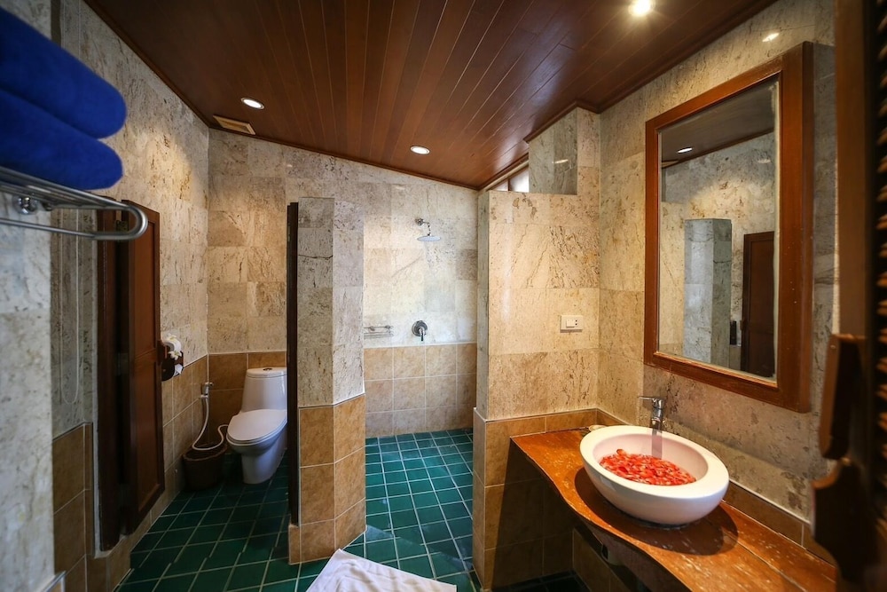Tropical Villa Twin Bed - Photo 4