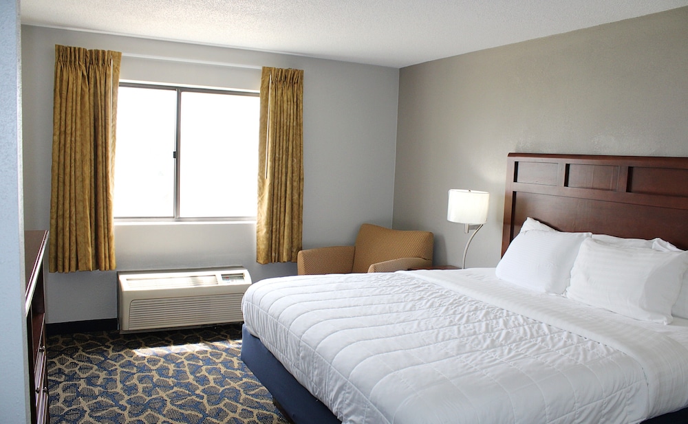 Standard Room, 1 King Bed - Photo 5