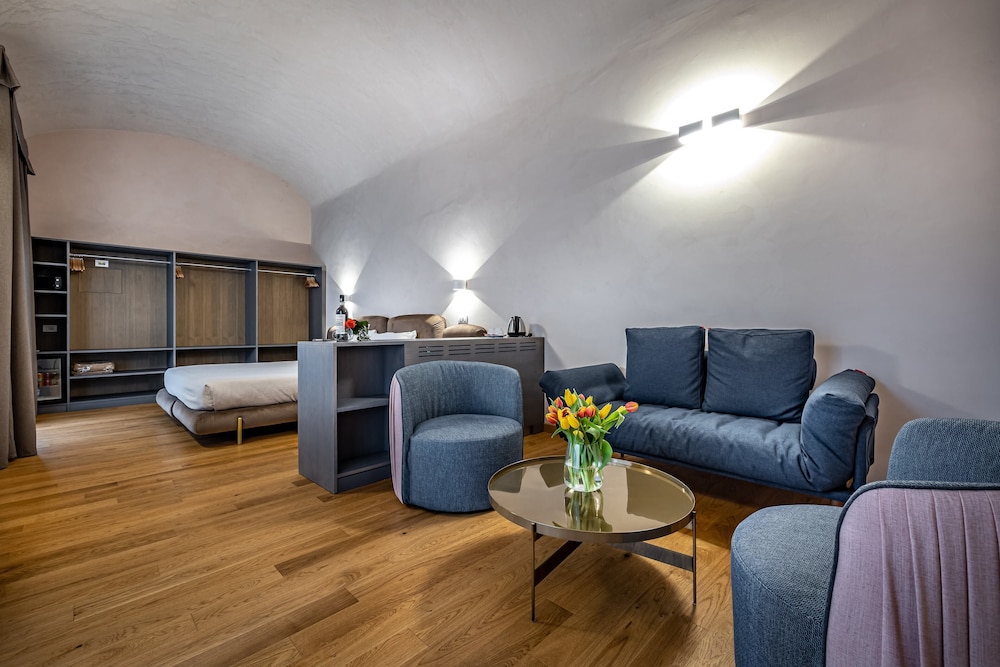 Superior Double or Twin Room, Garden View - Photo 28